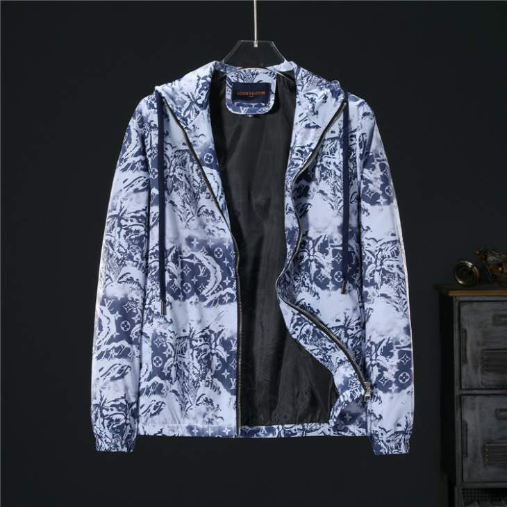 Picture of Louis Vuitton Jackets _SKULVM-3XL3cr6611131940